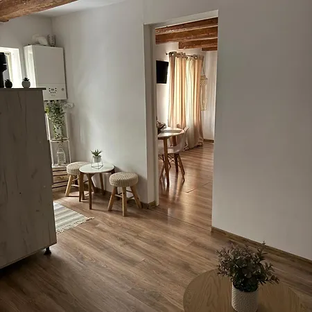 Apartment Old *